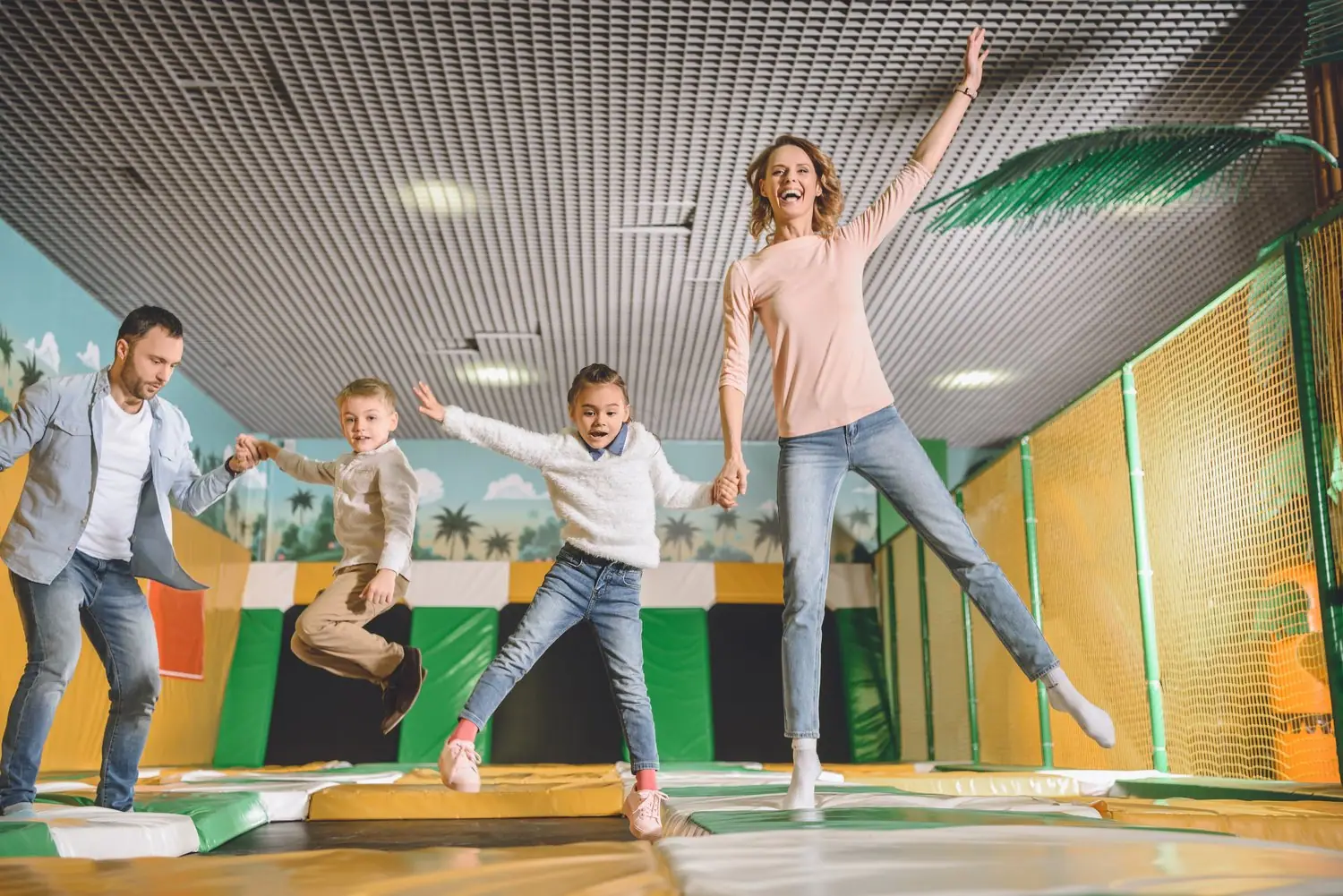 Parki trampolin w Kielcach: Porównanie ofert