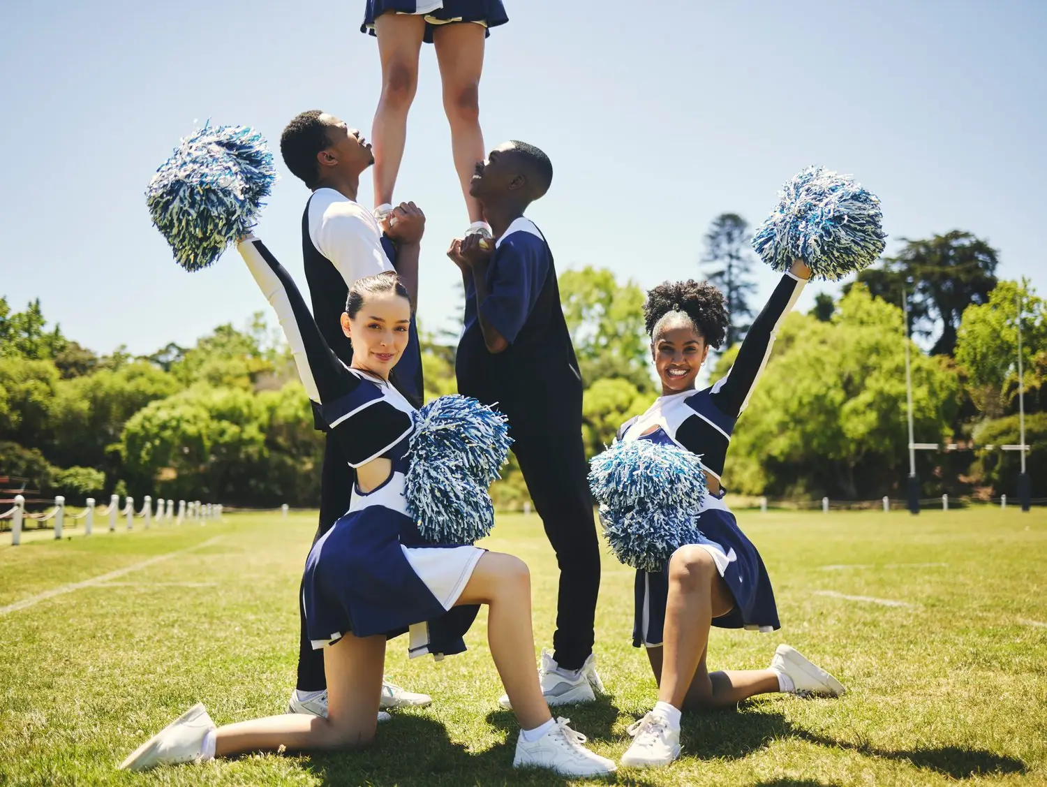 Cheerleading w Kielcach: Zespoły i występy