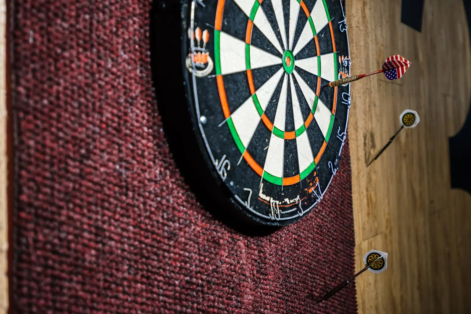 Dart w pubach: Liga i turnieje amatorskie