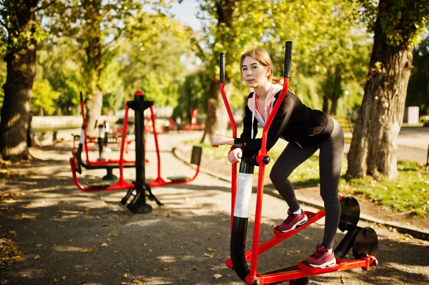 Fitness na świeżym powietrzu: Miejsca i grupy treningowe